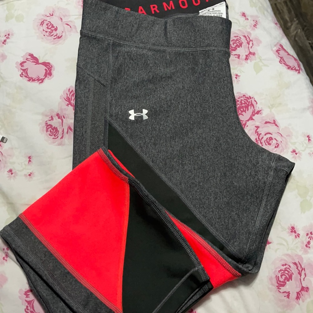 Under Armour Ankle Crop New !! With tags